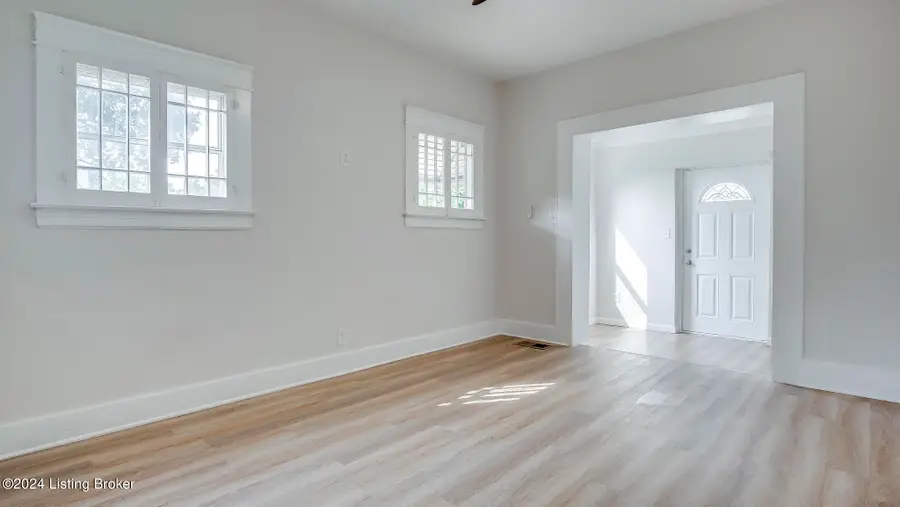 1702 Stallings Ave, Louisville, KY 40216 - #3