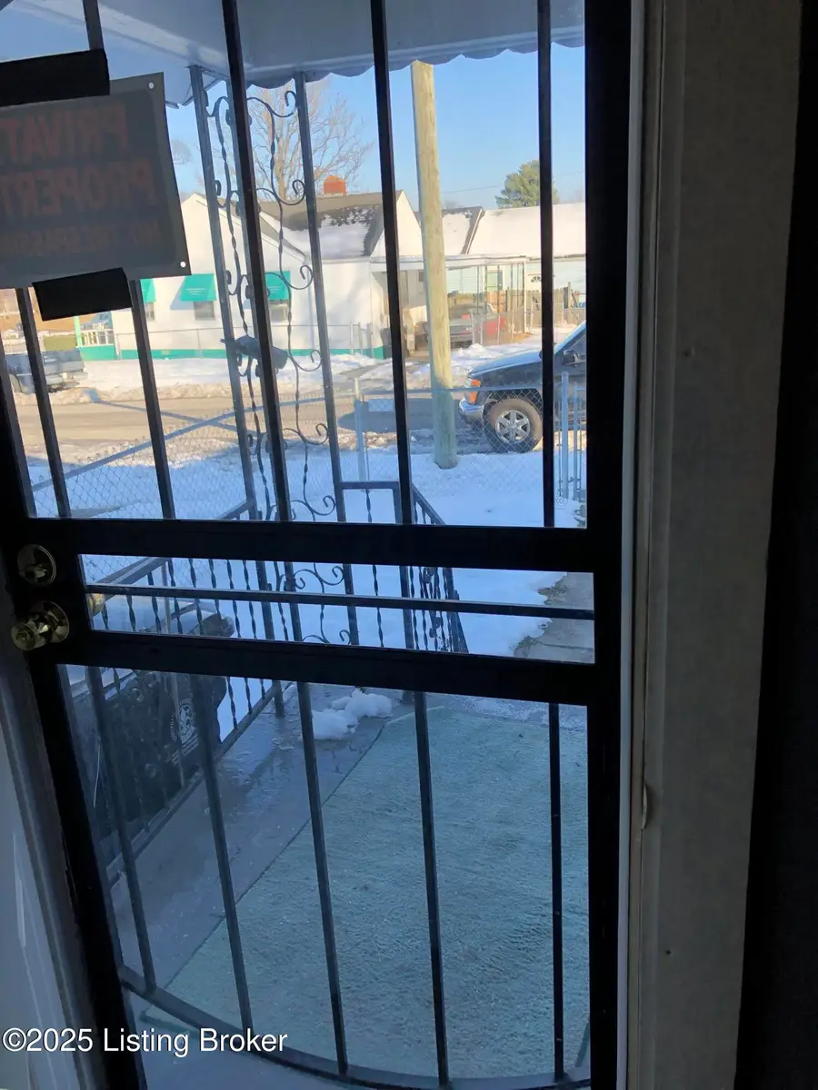 120 N 28th St, Louisville, KY 40212 - Image #3