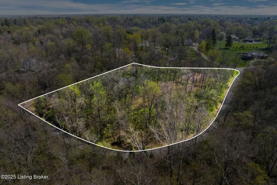 5001 Glengregor Rd, Glenview, KY 40025 - Image #3