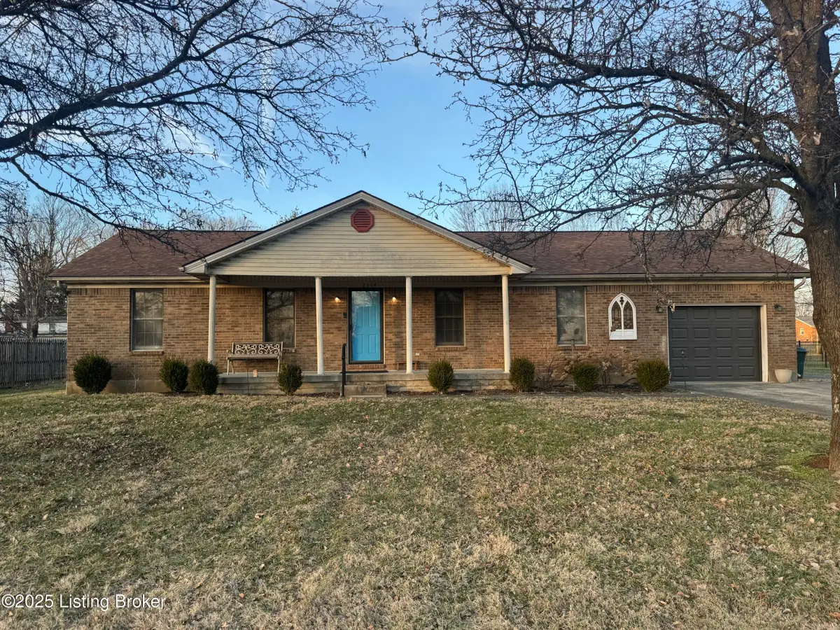 2804 Oakwood Dr, Bardstown, KY 40004 - Image #1