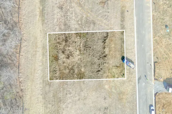 240 Shakes Creek Dr, Fisherville, KY 40023