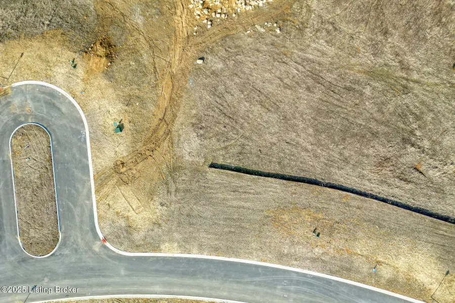 247 Shakes Creek Dr, Fisherville, KY 40023 - Image #2