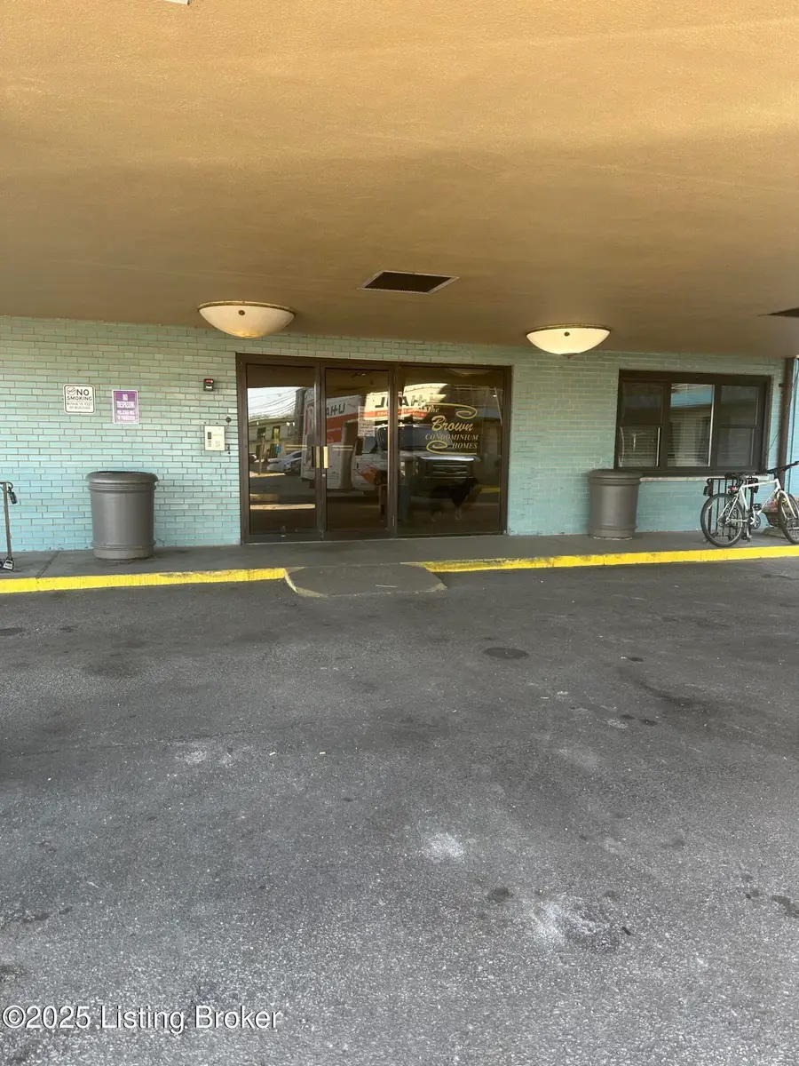 3320 Bardstown Rd #V-04, Louisville, KY 40218 - Image #2