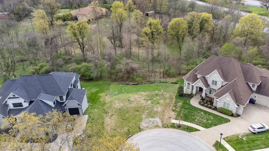 5604 Glenview Falls Pl, Louisville, KY 40222 - Image #3