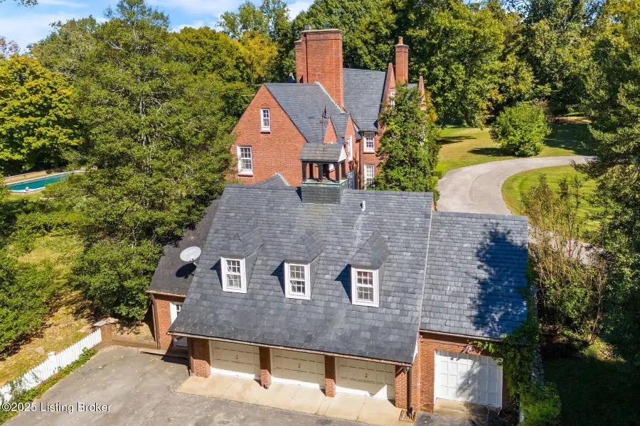 3740 Upper River Rd, Louisville, KY 40207 - Image #3