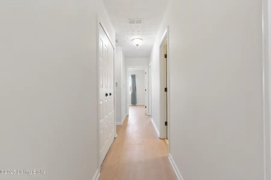 3030 Breckenridge Ln #204, Louisville, KY 40220 - Image #3