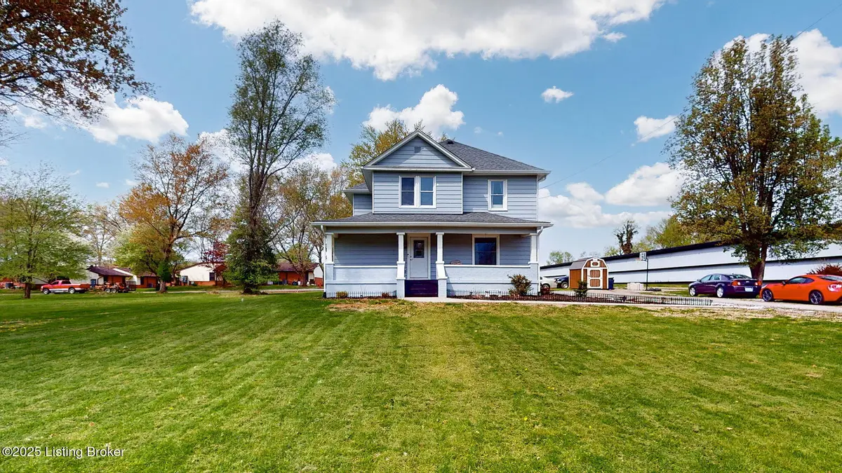 702 11th St, Carrollton, KY 41008 - Image #1