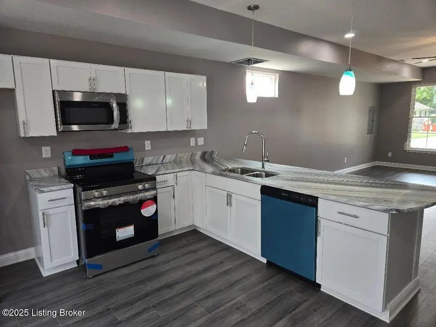 2712 Lindsay Ave, Louisville, KY 40206 - Image #3