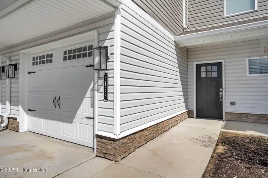 6102 Goalby Dr, Louisville, KY 40258 - Image #2