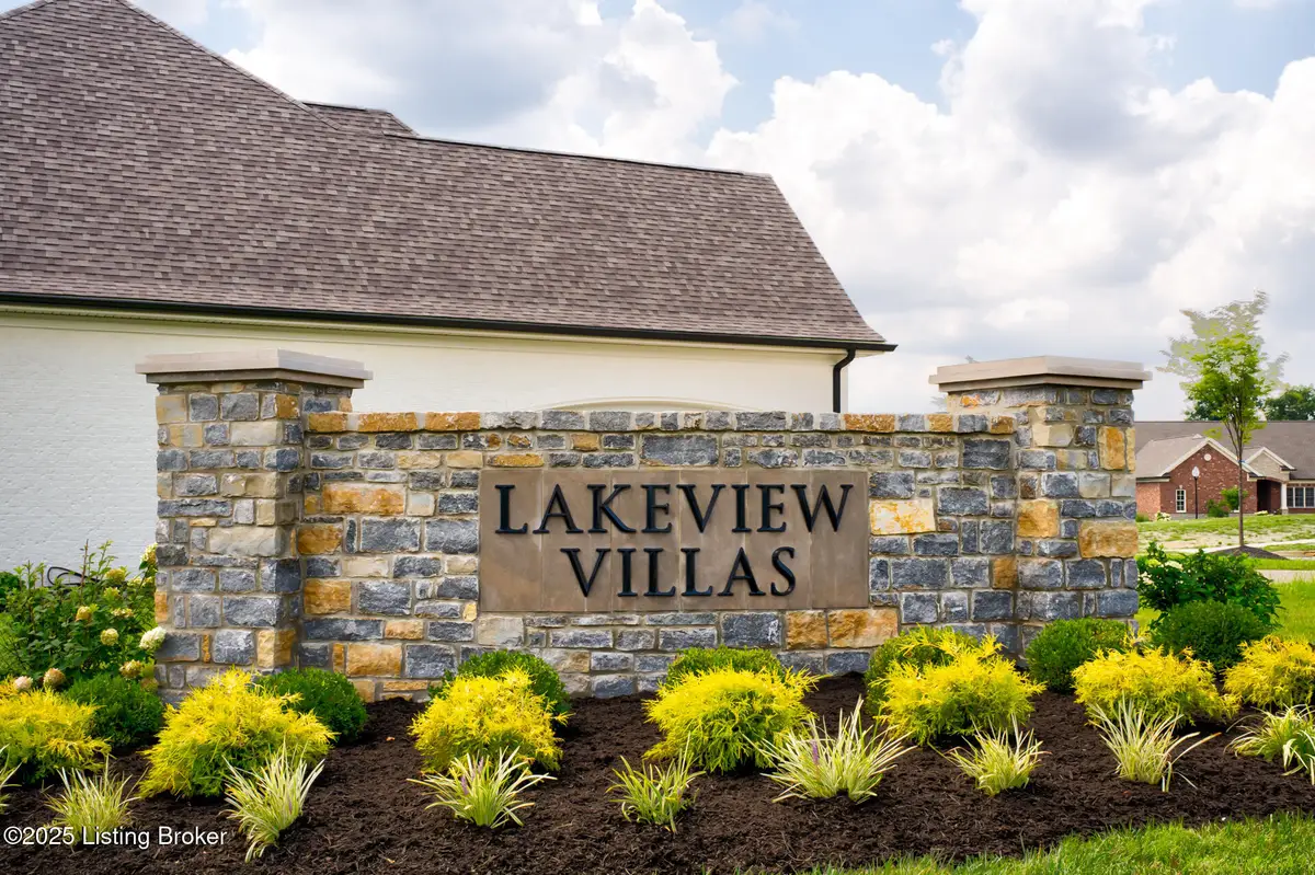2003 Lakeview Villas Pl, Louisville, KY 40245 - Image #1