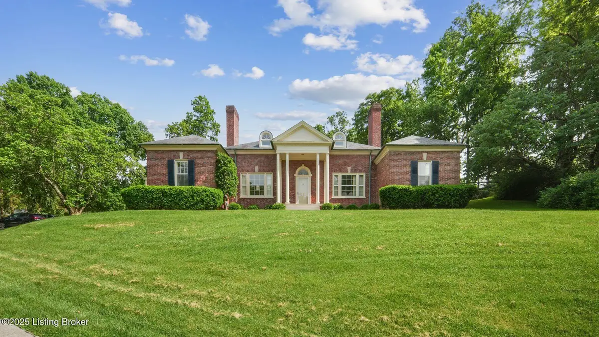 1802 Park Boundary Rd, Louisville, KY 40205 - Image #1