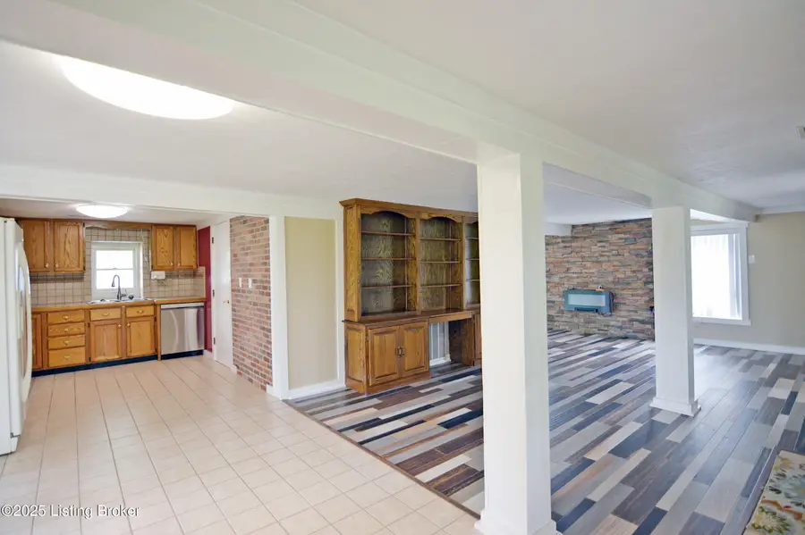 8201 Damascus Rd, Louisville, KY 40228 - Image #3