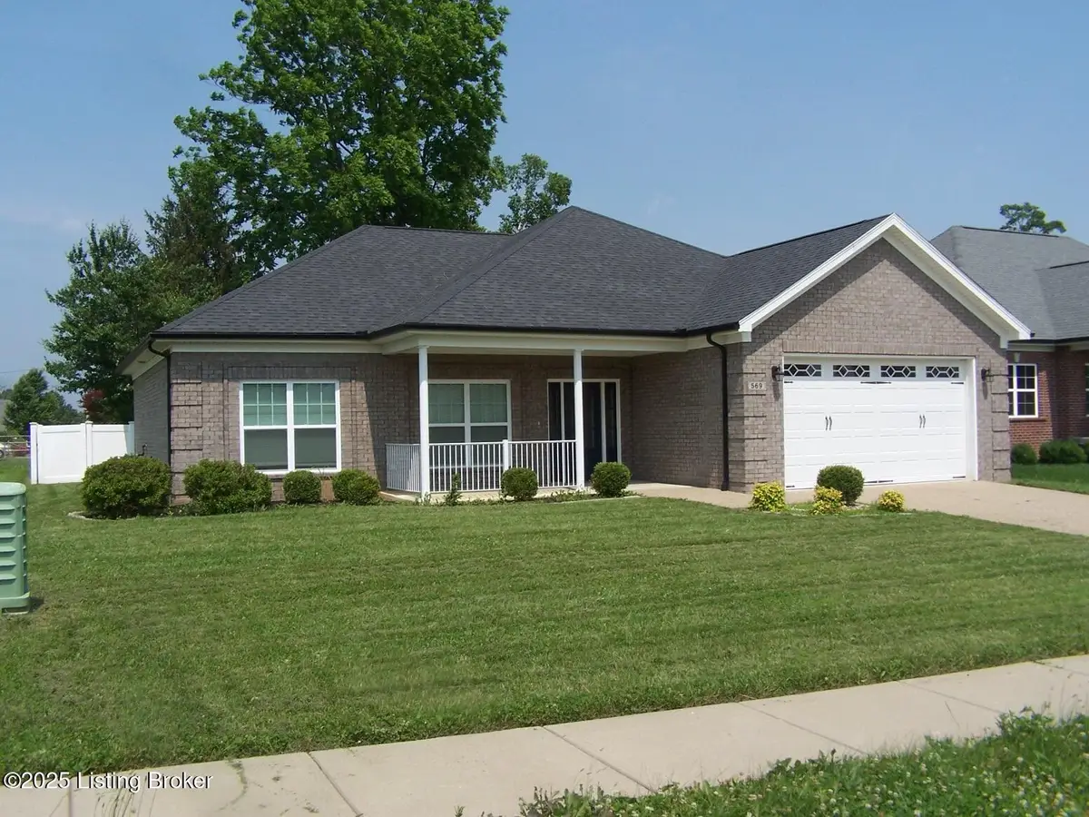 569 Deep Creek Dr, Shepherdsville, KY 40165 - Image #1
