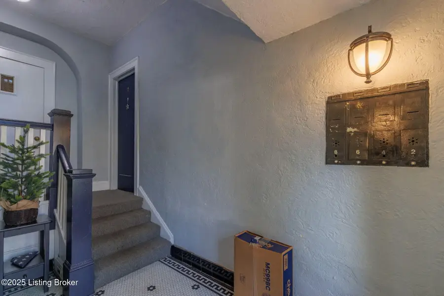 2450 Glenmary Ave #APT 3, Louisville, KY 40204 - Image #3