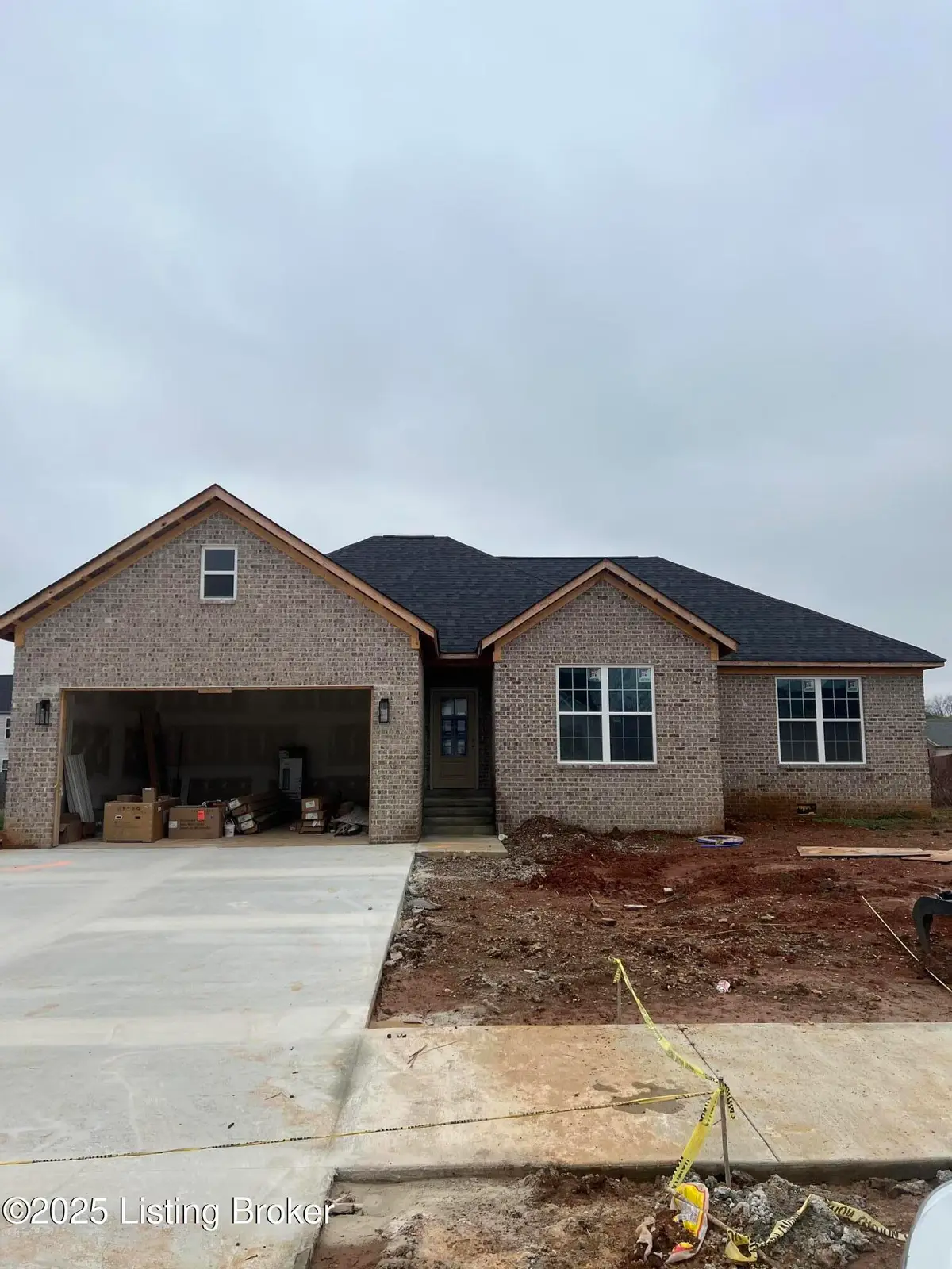 107 Blatina Dr, Vine Grove, KY 40175 - Image #1