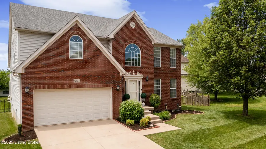 10923 Symington Cir, Louisville, KY 40241 - Image #2