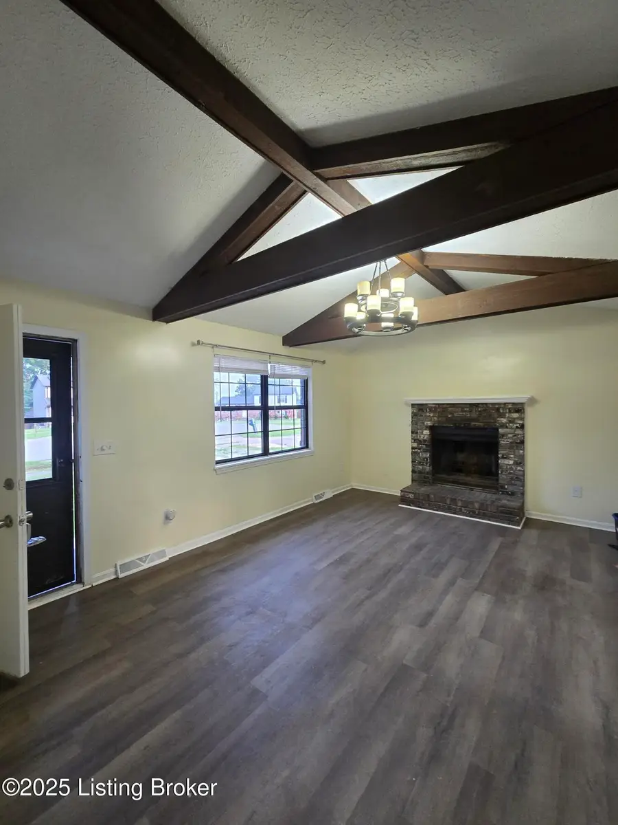 1784 Holly Ct, Radcliff, KY 40160 - Image #3