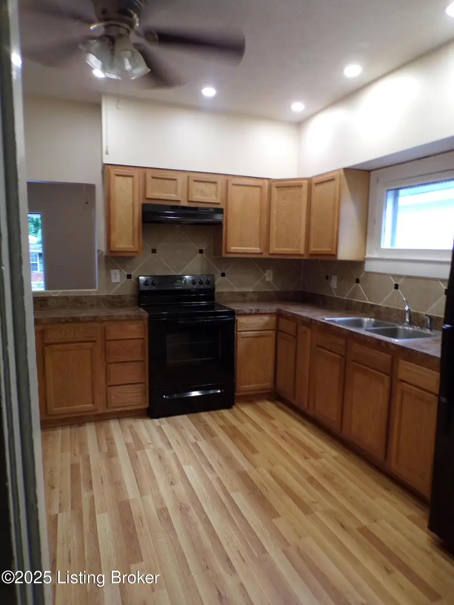 2113 Dumesnil St, Louisville, KY 40210 - Image #3