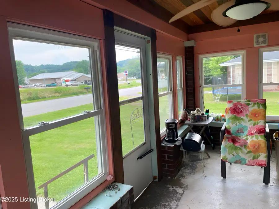 39 Bridge St, Carrollton, KY 41008 - Image #3