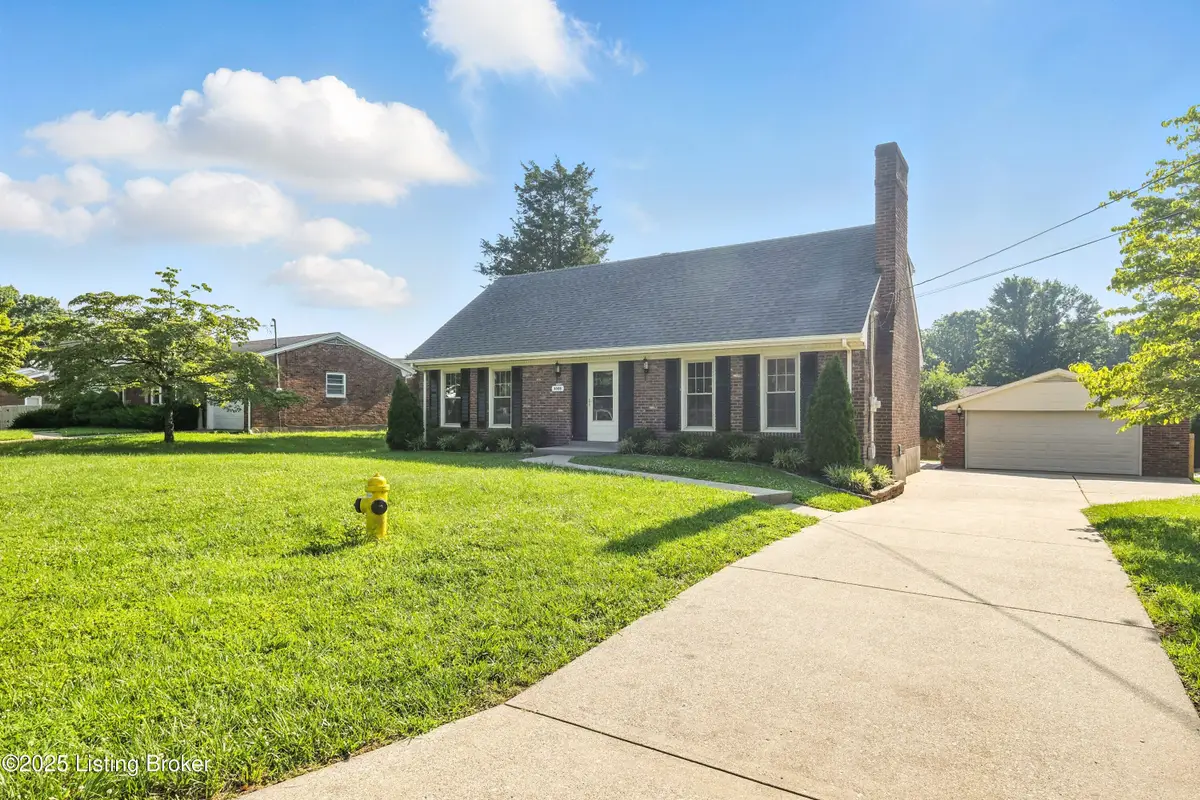 6505 Ridge Cliff Rd, Hollow Creek, KY 40228 - Image #1