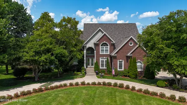 5319 High Crest Dr, Crestwood, KY 40014