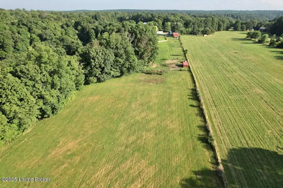 1556 Hilltop Rd, Shepherdsville, KY 40165 - Image #3