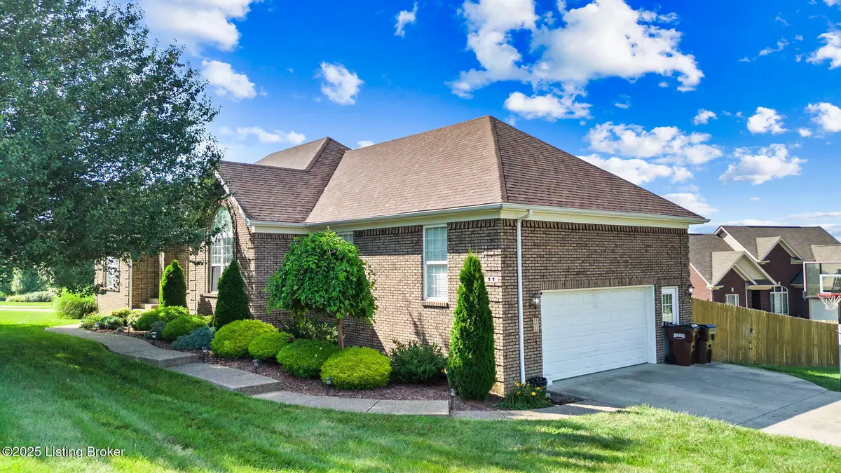 11 Acorn Ct, Taylorsville, KY 40071 - Image #1