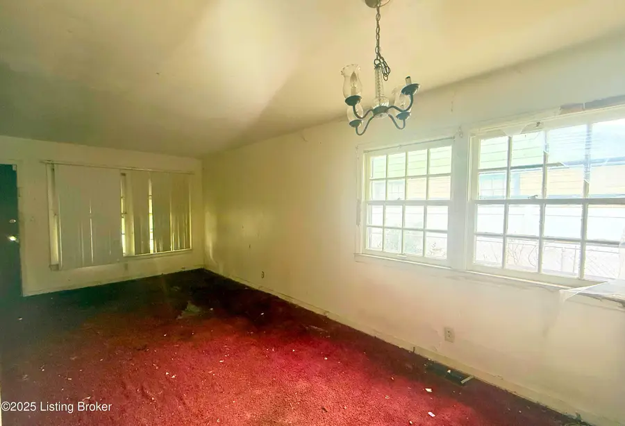 1206 Fairland Pl, Louisville, KY 40211 - Image #3