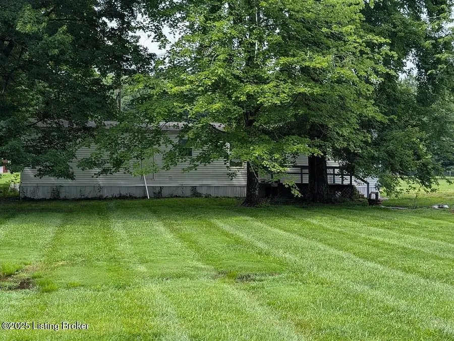 765 E Marshfield Rd, Scottsburg, IN 47170 - Image #2