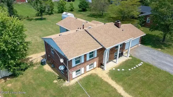 825 Crocus Dr, Radcliff, KY 40160