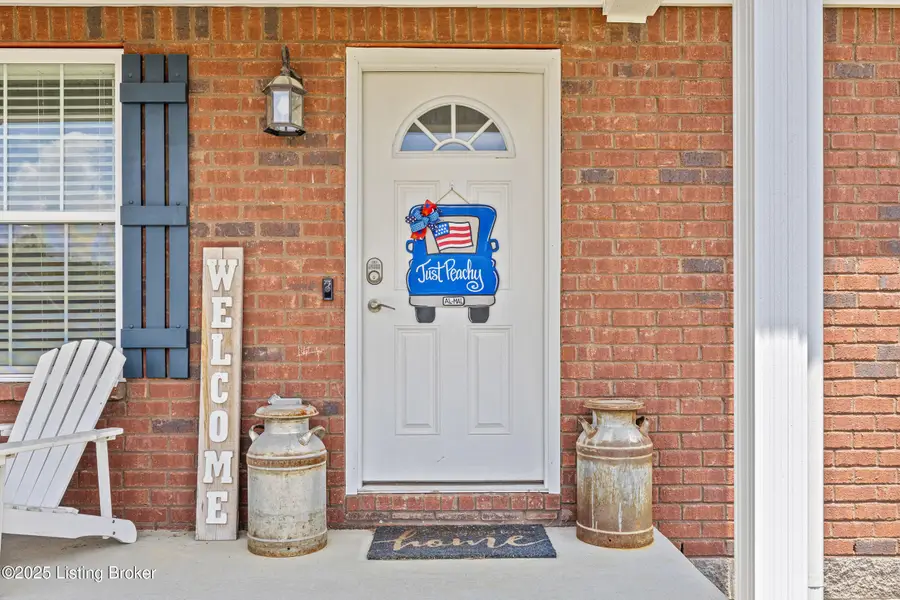 1038 Rainbow Way, Lawrenceburg, KY 40342 - Image #2