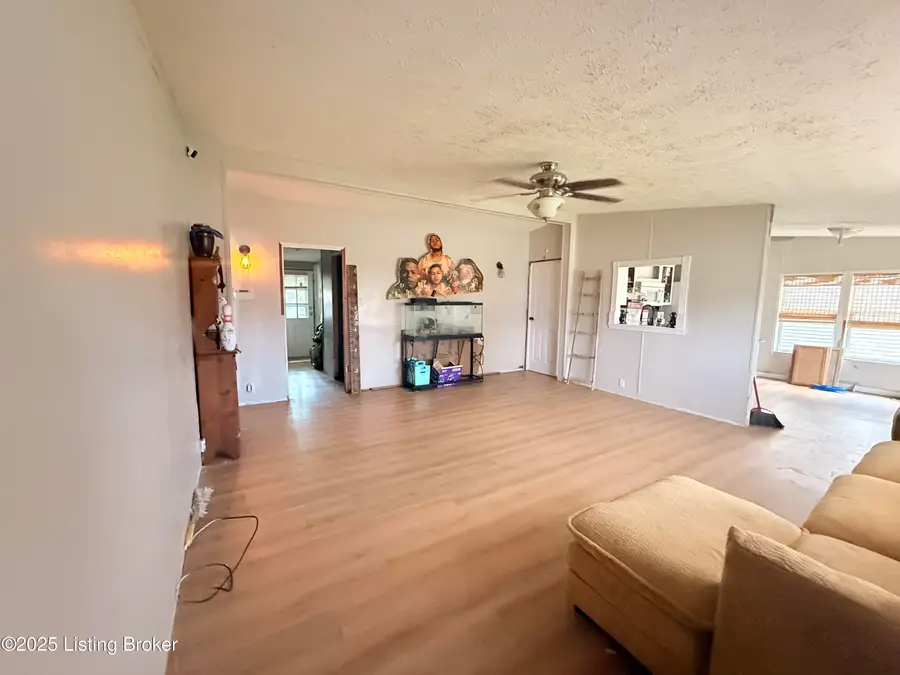 14909 Galston Blvd, Louisville, KY 40272 - Image #2