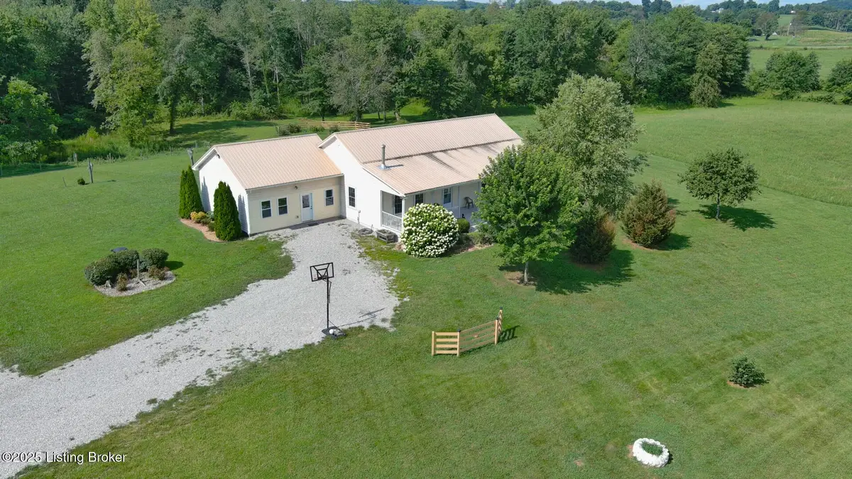9755 Hardyville Rd, Hardyville, KY 42746 - Image #1