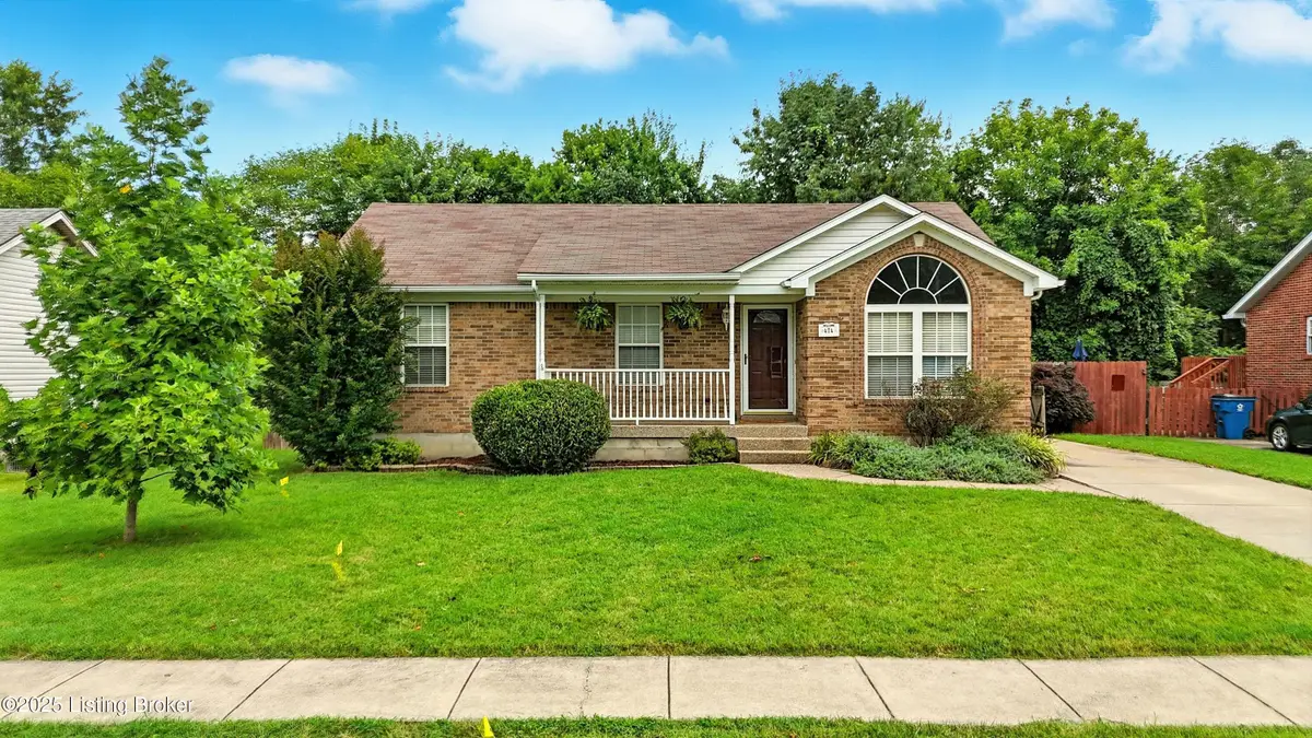 424 River Oaks Dr, Shepherdsville, KY 40165 - Image #1