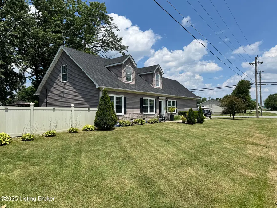 6144 Moorman Rd, Louisville, KY 40272 - Image #3