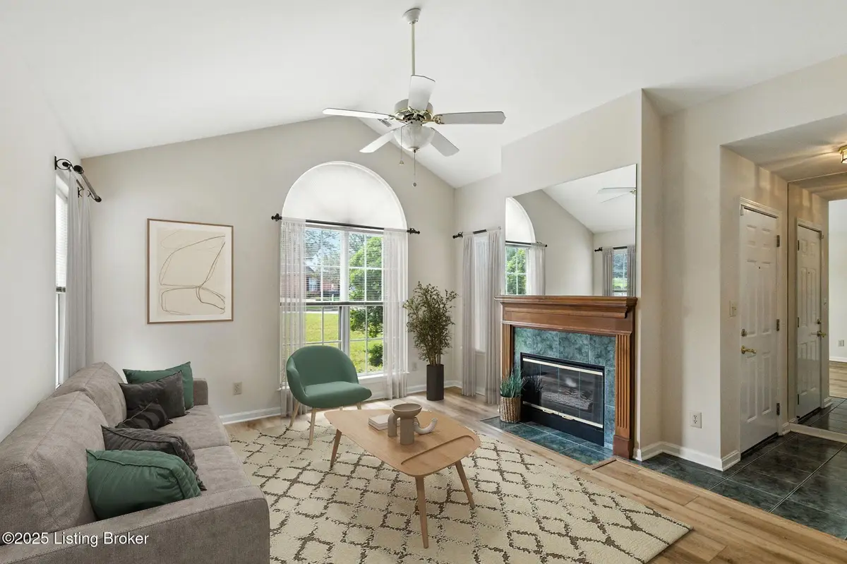 105 Azalea Ct, La Grange, KY 40031 - #1