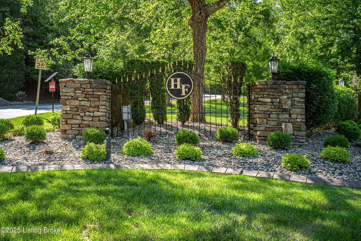 4107 Smarty Jones Dr, Louisville, KY 40214 - Image #1