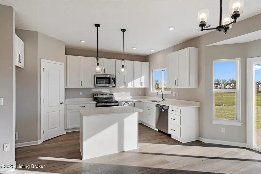 7091 Discovery Point Dr, Shelbyville, KY 40065 - Image #3