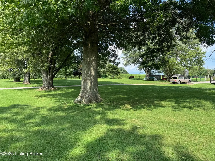 610 Heinsville Rd, Shelbyville, KY 40065 - Image #2