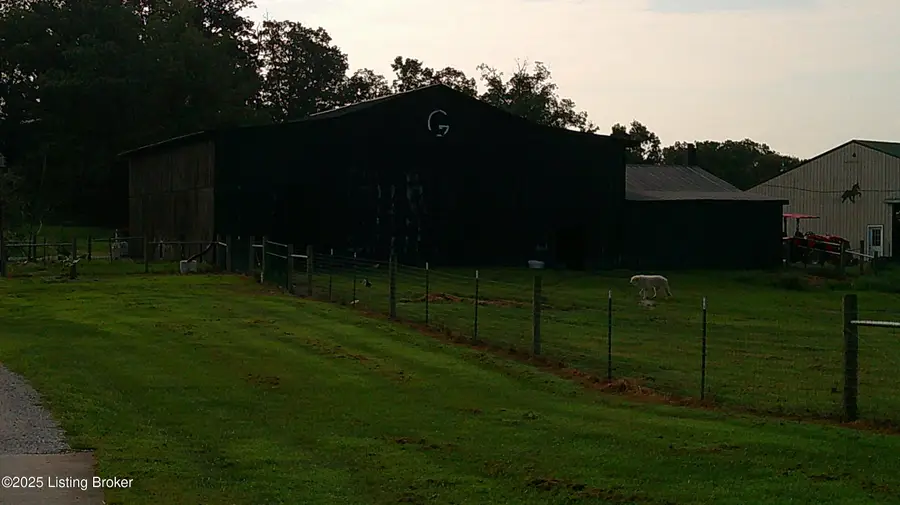 2568 Holy Cross Rd, New Haven, KY 40051 - Image #3