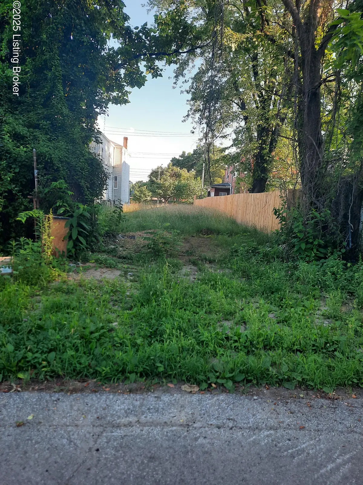 2407 W Broadway, Louisville, KY 40211 - Image #1