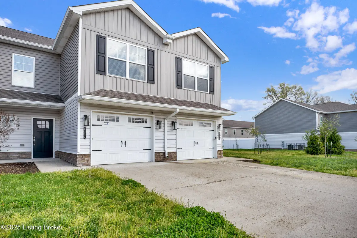 6123 Casper Dr, Louisville, KY 40258 - Image #1