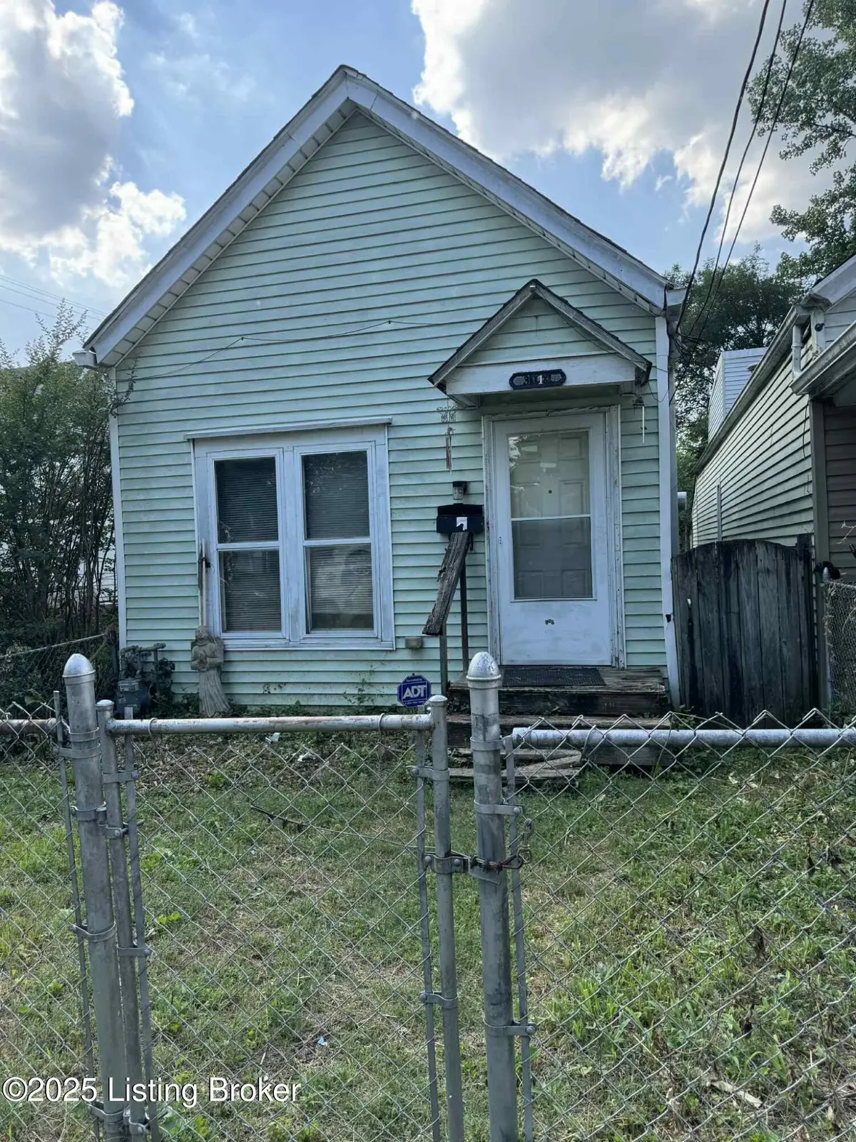 3012 Montana Ave, Louisville, KY 40208 - Image #1