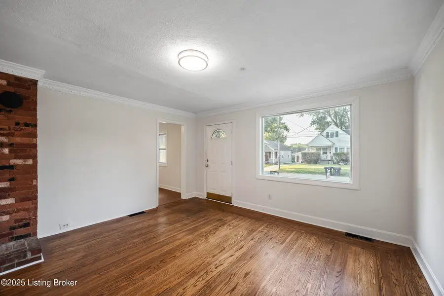 1123 W Whitney Ave, Louisville, KY 40215 - #3