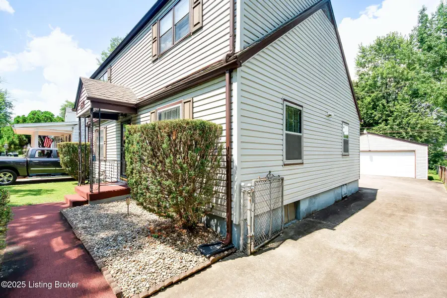 2637 Algonquin Pkwy, Louisville, KY 40210 - Image #2