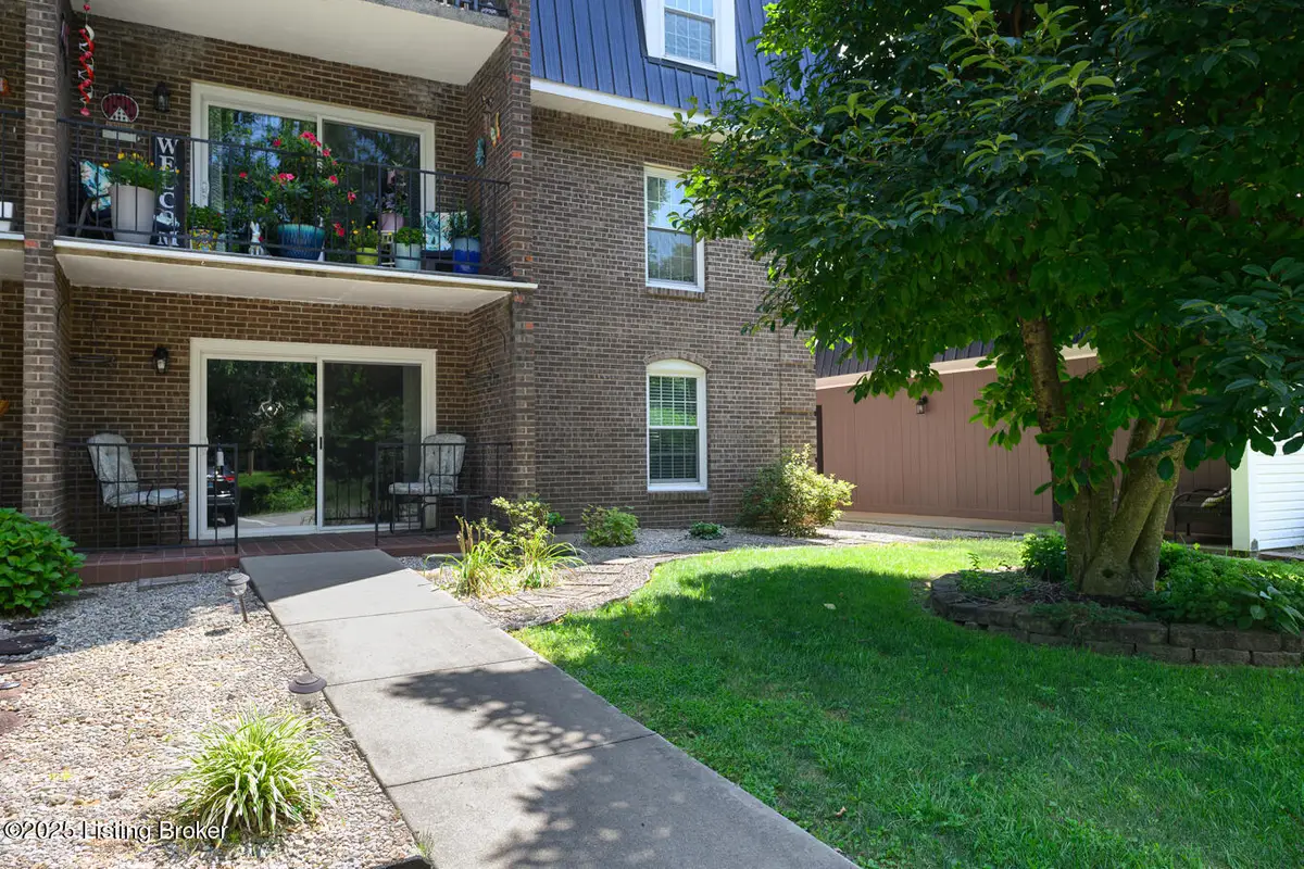 103 Freeman Green Dr #1B, Elizabethtown, KY 42701 - Image #1