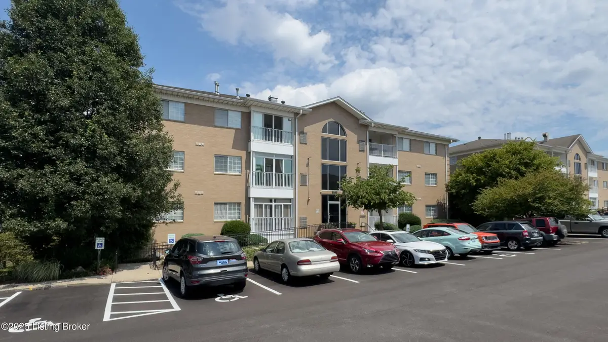 8503 Atrium Dr #103, Louisville, KY 40220 - Image #1