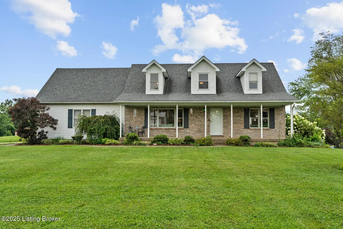 386 Meadowview Dr, Taylorsville, KY 40071 - Image #1