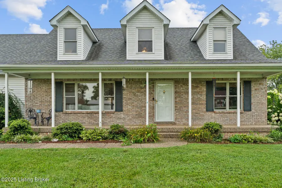 386 Meadowview Dr, Taylorsville, KY 40071 - Image #2