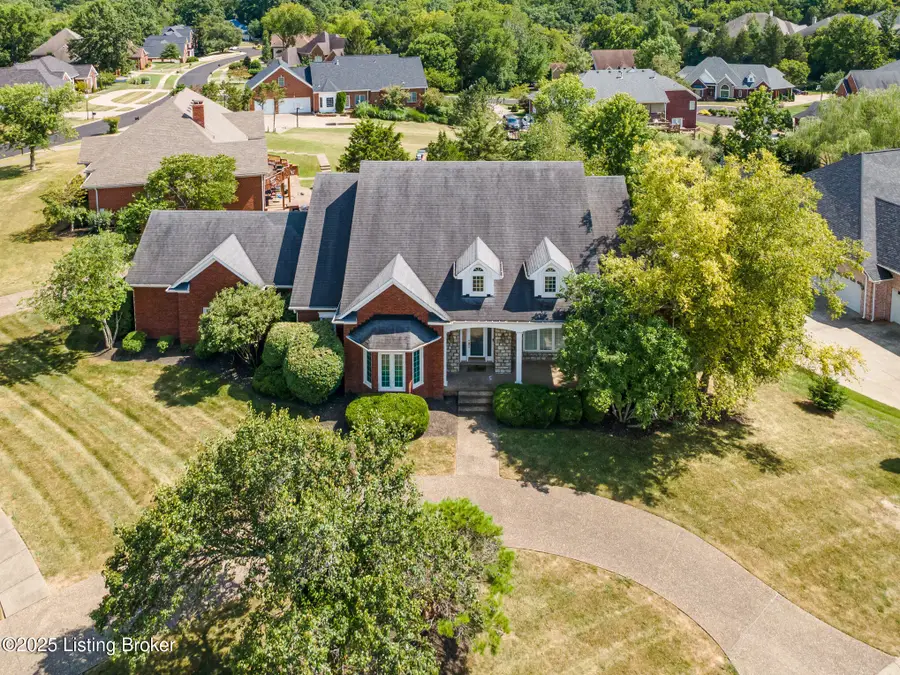 104 Chestnut Glen Dr, Louisville, KY 40245 - Image #2